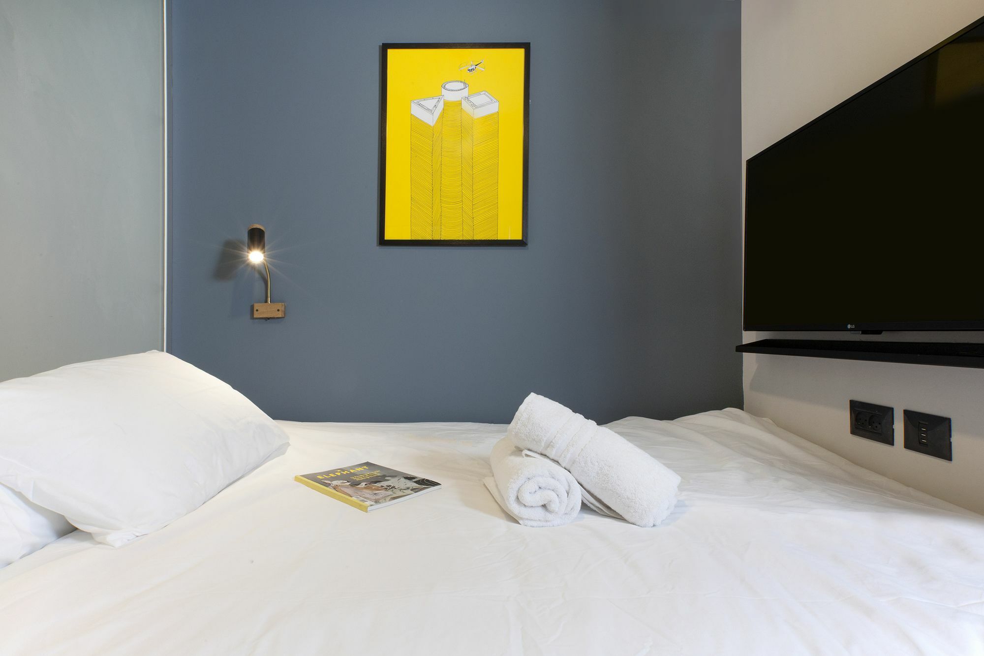 The Spot Hostel เทลอาวีฟ ภายนอก รูปภาพ
