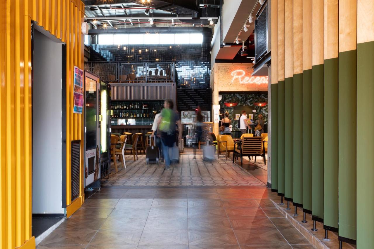 The Spot Hostel เทลอาวีฟ ภายนอก รูปภาพ